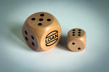 Logotrade werbemittel das Foto: Spielwürfel Schima-Holz Ø 3cm