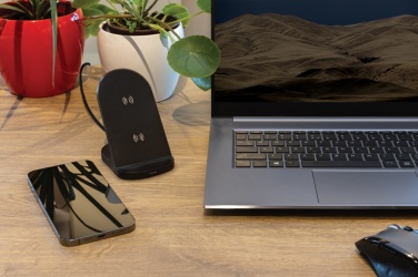 Logotrade promotional giveaway picture of: RCS recycled plastic double coil wireless stand 15W