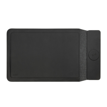 Logotrade corporate gift picture of: Swiss Peak 15W magnetic charging laptop sleeve 14-15,6"