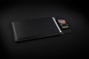 Logo trade corporate gift photo of: Swiss Peak 15W magnetic charging laptop sleeve 14-15,6"