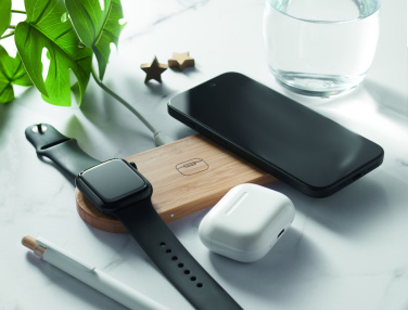 Logotrade corporate gifts photo of: 3 in 1 15W wireless charger