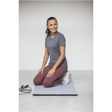 Logo trade reklaamtooted foto: Kratose lühikeste varrukatega naiste t-särk