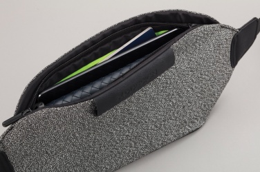 Logo trade meened foto: Õlakott Urban Bumbag