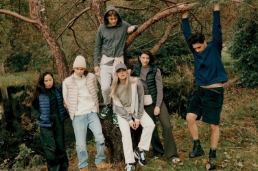 Logo trade firmakingituse pilt: Iqoniq Meru naiste taaskasutatud polüestrist vest