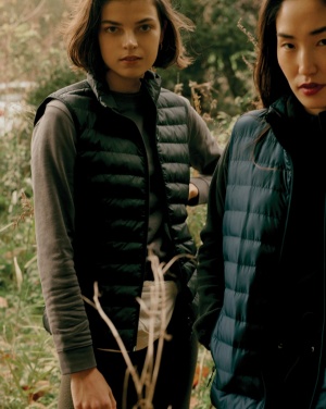 Logotrade ärikingitused pilt: Iqoniq Meru naiste taaskasutatud polüestrist vest