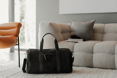 Logo trade meened foto: VINGA Marlow RCS taaskasutatud polüestrist reisikott