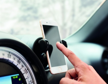 Logotrade firmakingitused pilt: Telefoni/auto hoidik
