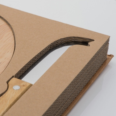 Logotrade firmakingituse foto: Juustu lõikelaud noaga GOUDA