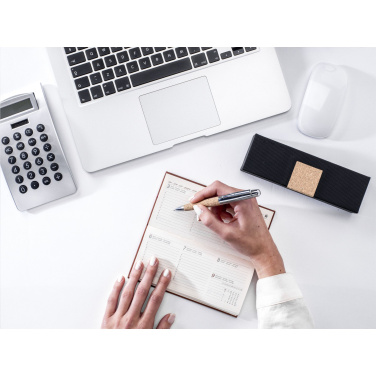 Logotrade ärikingi foto: Korgist pastapliiats kroomitud detailidega