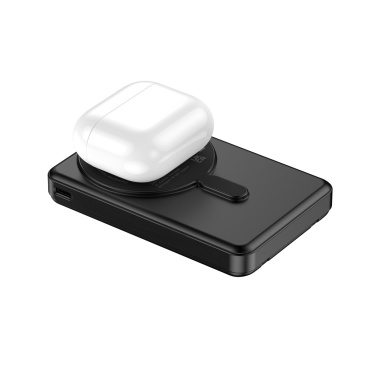 Logotrade reklaamkingid pilt: Urban Vitamin Delano 5in1 10 000mah 20WPD magnetiline akupank