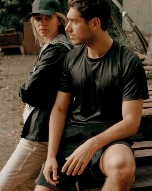 Logotrade mainoslahja ja liikelahja kuva: Iqoniq Logan kevyt takki kierrätyspolyesteristä