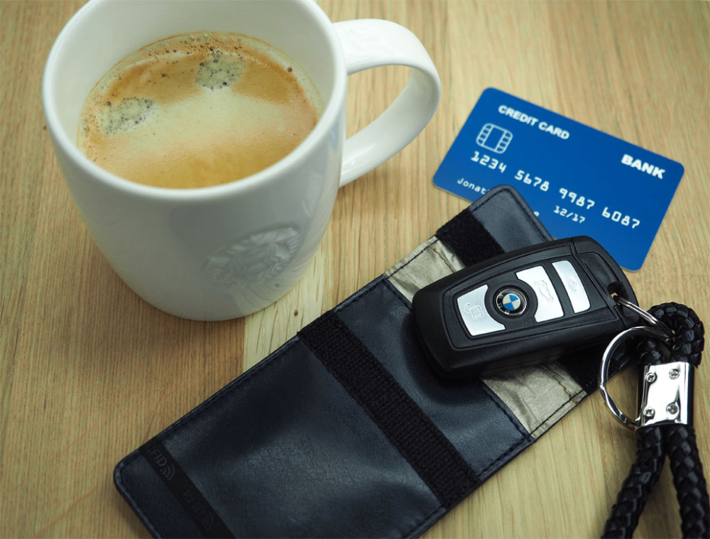 Logotrade mainostuote tuotekuva: Radioaallot blokkaava avainkotelo 1222119