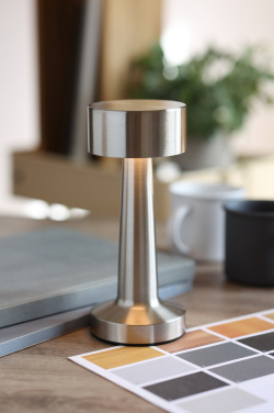 Logotrade liikelahjat kuva: Ladattava rautainen pöytävalaisin