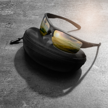 Logotrade mainoslahjat kuva: Polarisoidut aurinkolasit MANASLU Schwarzwolf