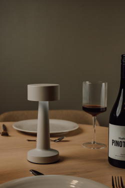 Logotrade liikelahjat kuva: VINGA Maris RSC  -pöytävalaisin kierrätettyä muovia