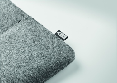 Logotrade korporatīvās dāvanas foto: RPET filca klēpjdatora soma ar rāvējslēdzēju