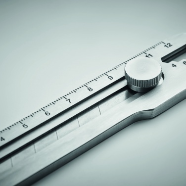 Logotrade Ideja dāvanas foto: Vairāku instrumentu ievelkams nazis