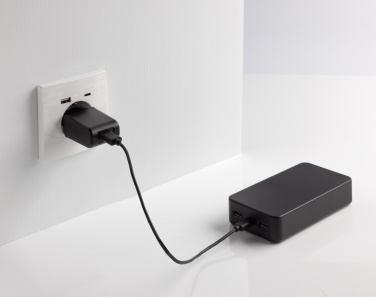 Logotrade profilprodukter bild: Boostcore RCS powerbank i återvunnen plast 20.000mAh USB